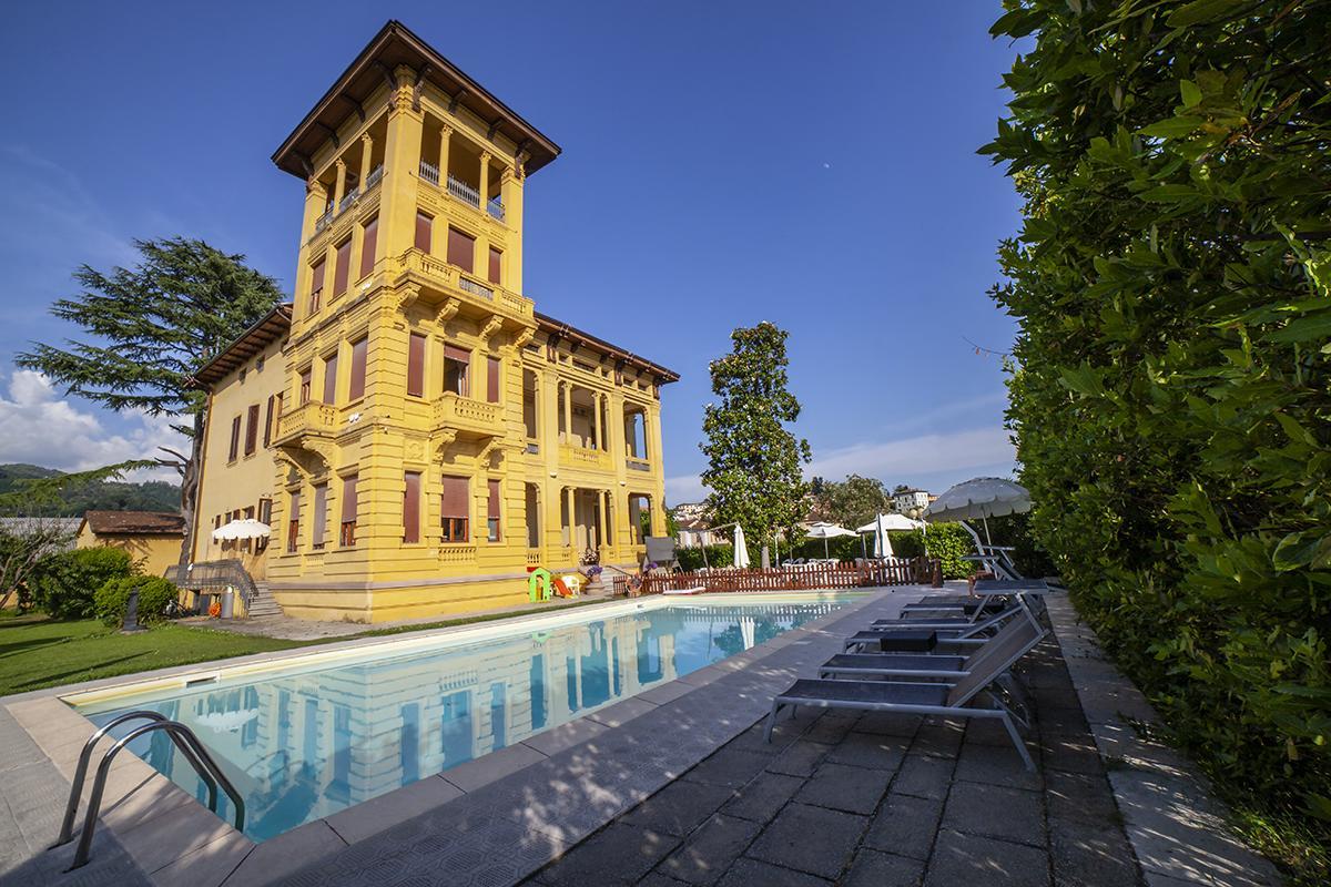 Villa Moorings Barga Bagian luar foto